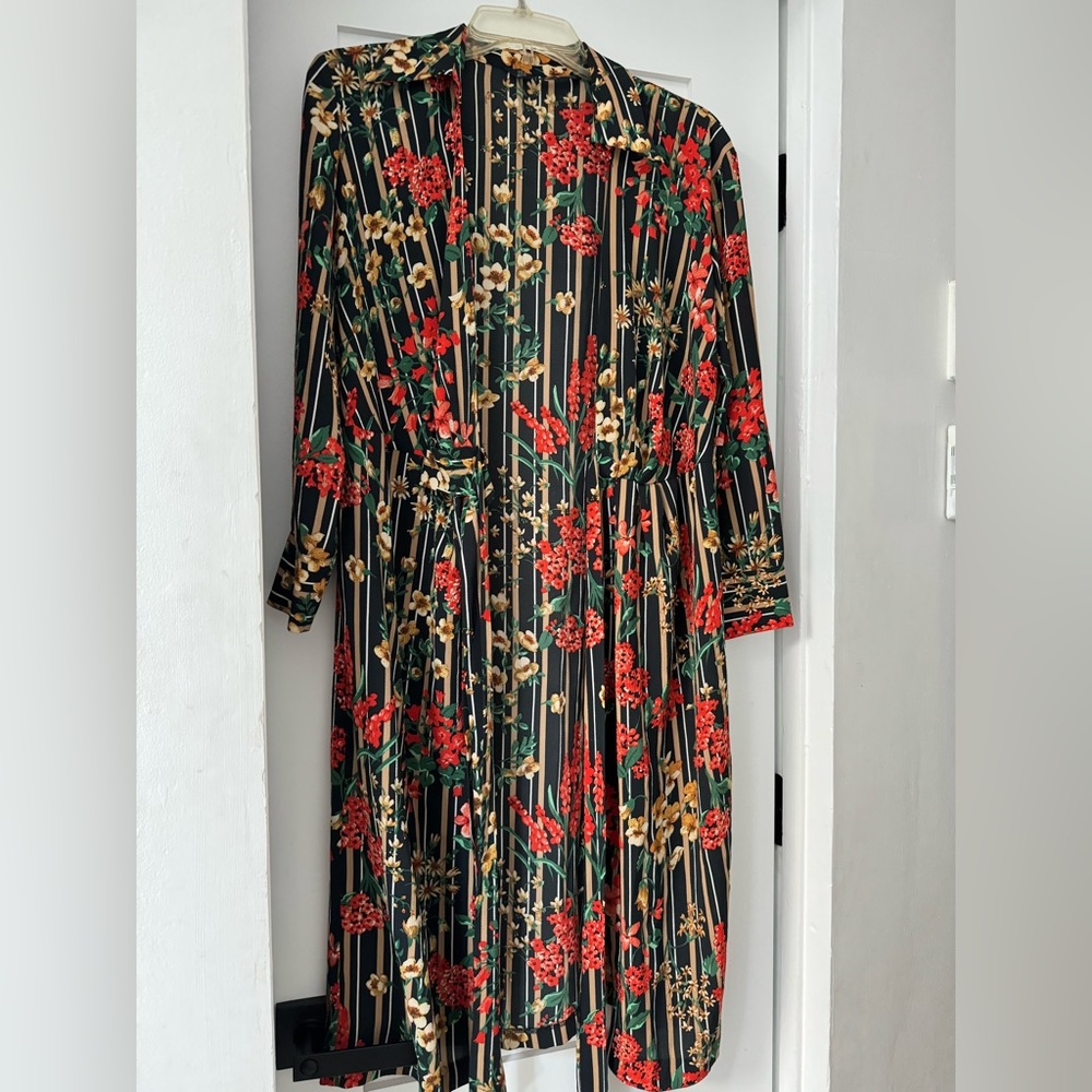 Floral print wrap dress
